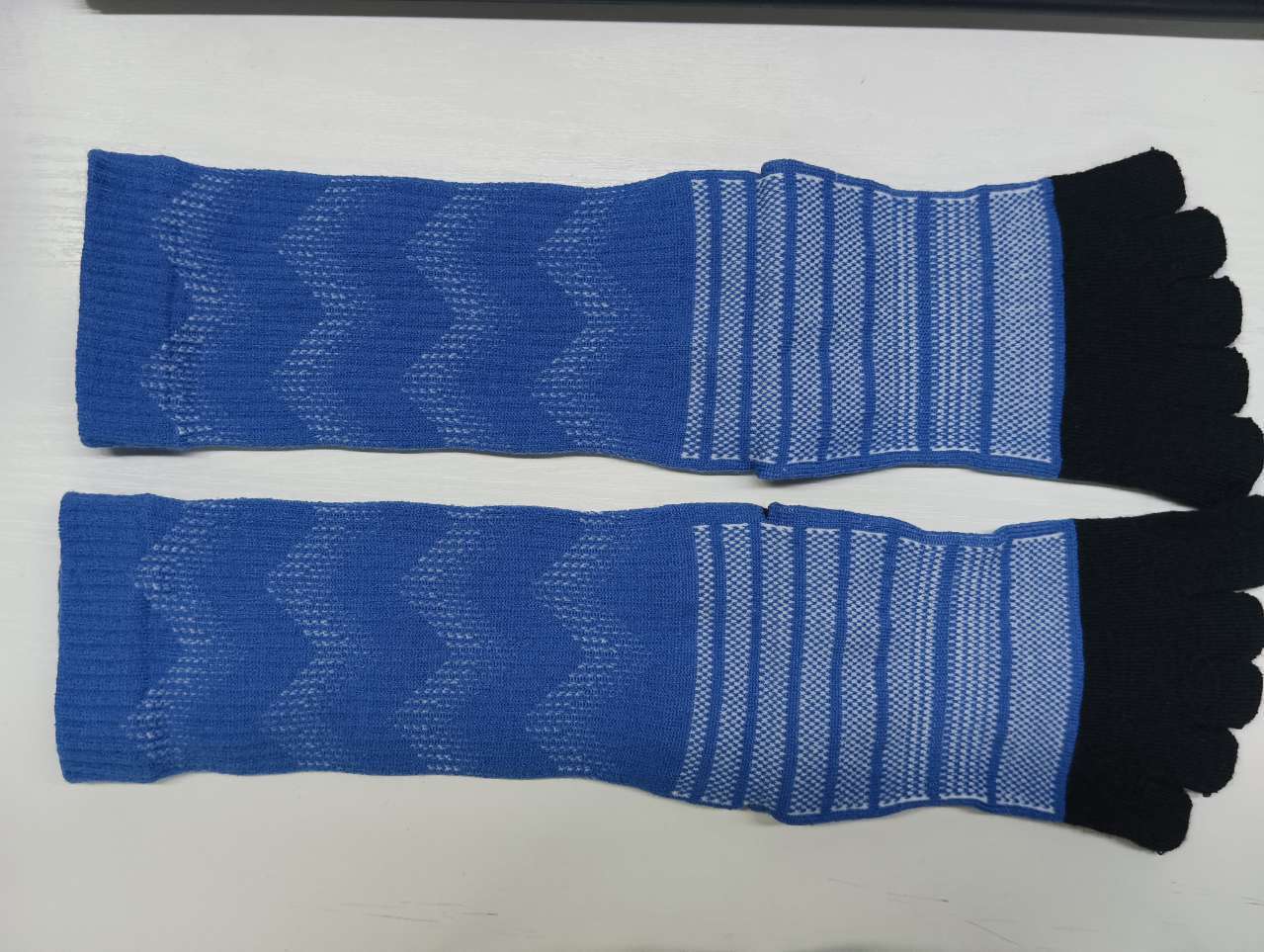 Wool Toe Socks for Men – Thickened Autumn & Winter Mid-Calf Warm Casual Socks