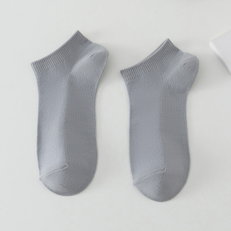 Solid Color Breathable Low-Cut Boat Socks – Sweat Absorbing Polyester Socks for Men