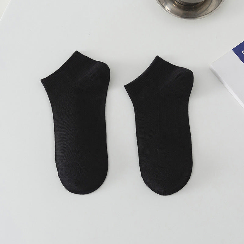 Solid Color Breathable Low-Cut Boat Socks – Sweat Absorbing Polyester Socks for Men