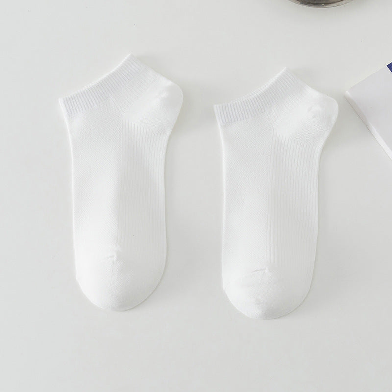 Solid Color Breathable Low-Cut Boat Socks – Sweat Absorbing Polyester Socks for Men