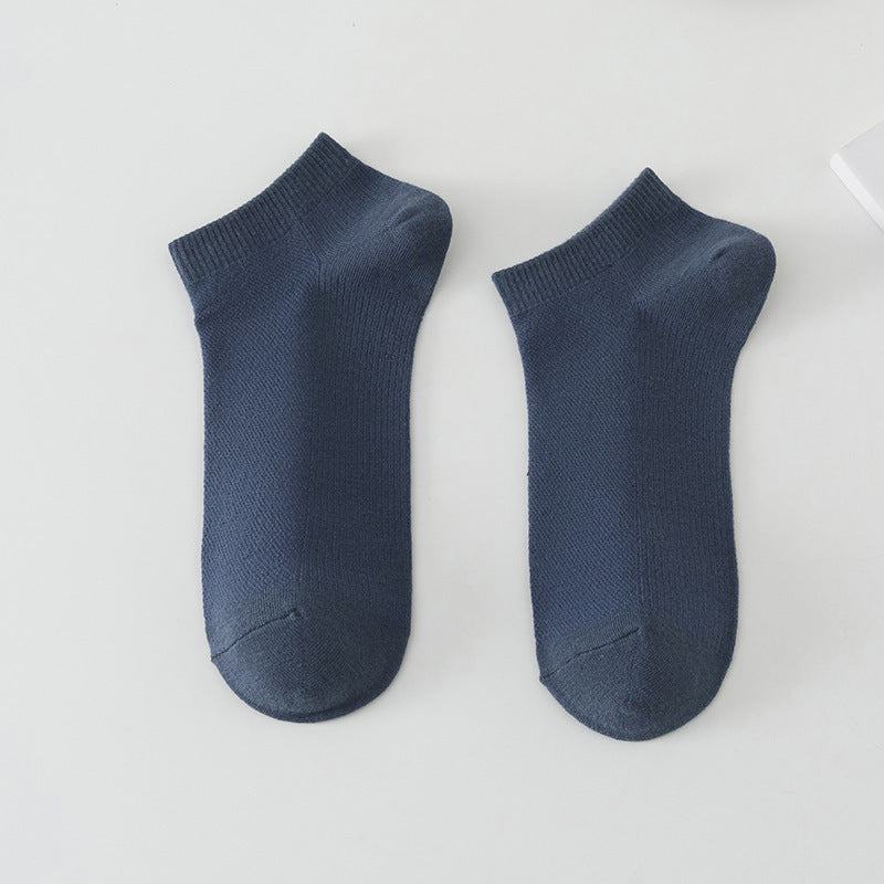 Solid Color Breathable Low-Cut Boat Socks – Sweat Absorbing Polyester Socks for Men