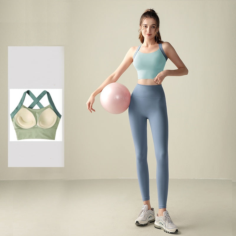 Training Shockproof Sports Bra – Women’s Fixed Cup High Support Workout Top