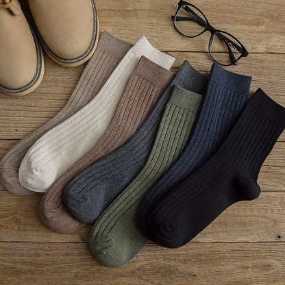 Men’s Thin Mid-Calf Sports Socks – Breathable Polyester for All Seasons