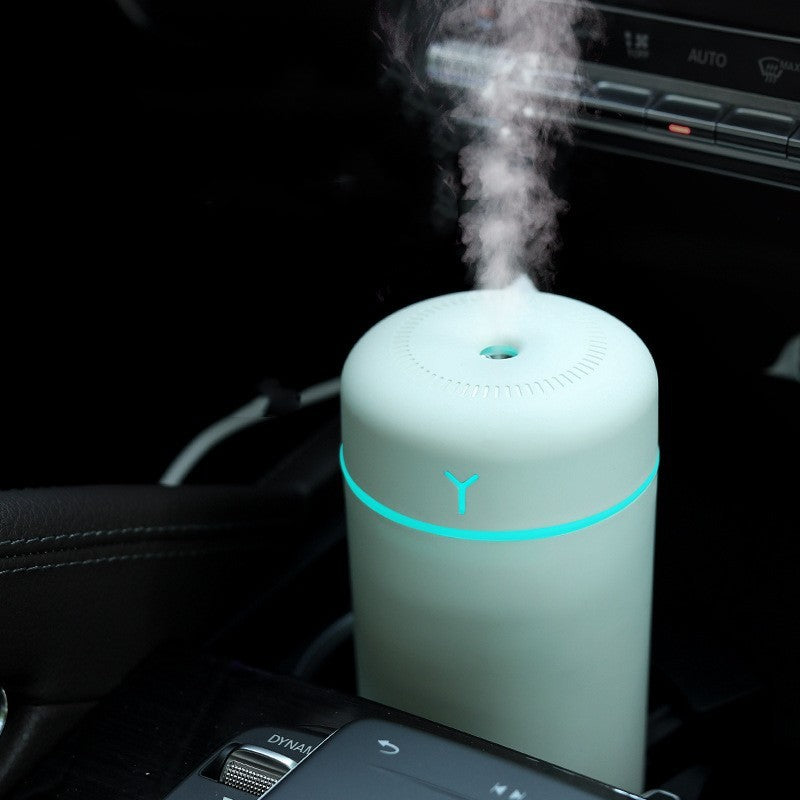 Portable Car Humidifier – Rechargeable Silent Aromatherapy Diffuser with 7-Color LED Light