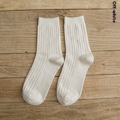 Men’s Thin Mid-Calf Sports Socks – Breathable Polyester for All Seasons