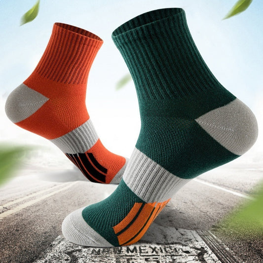 Men’s Middle Tube Cotton Sports Socks – Color Matching Basketball Non-Slip Breathable