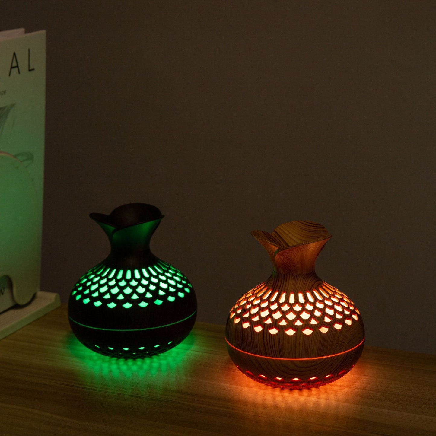 Mini Desktop Three-Leaf Flower Humidifier – USB Ultrasonic Vase Design Aroma Diffuser